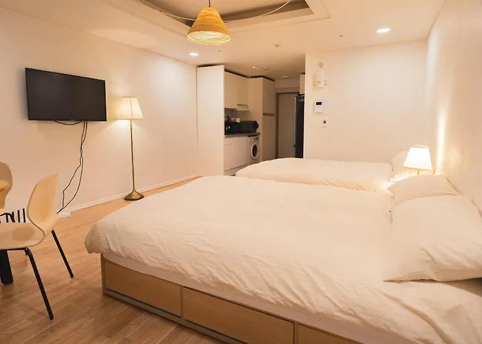 Apartment Momoho Hongdae *